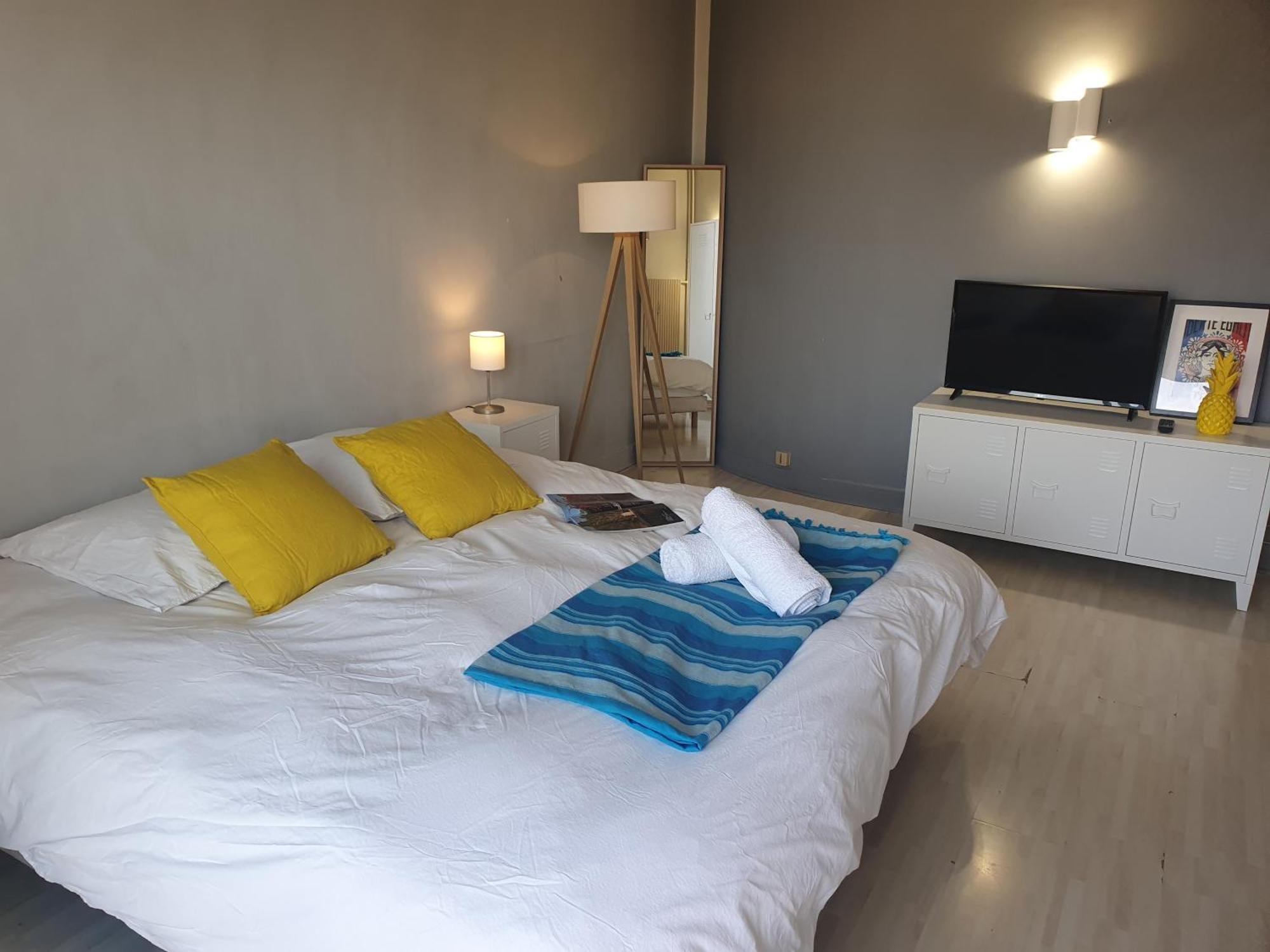 Vue Sur Paris Apartment Иври сюр Сен Екстериор снимка